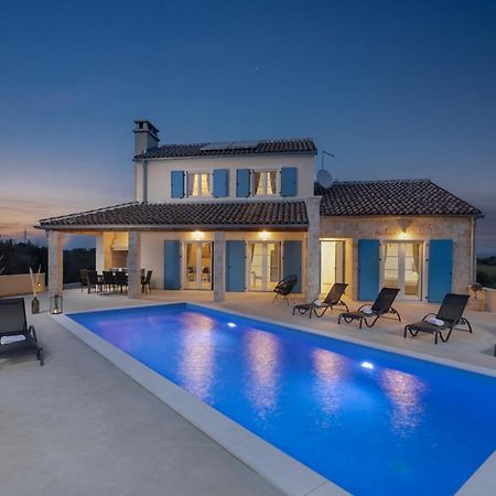 Villa Mediterra Prima Нін Екстер'єр фото