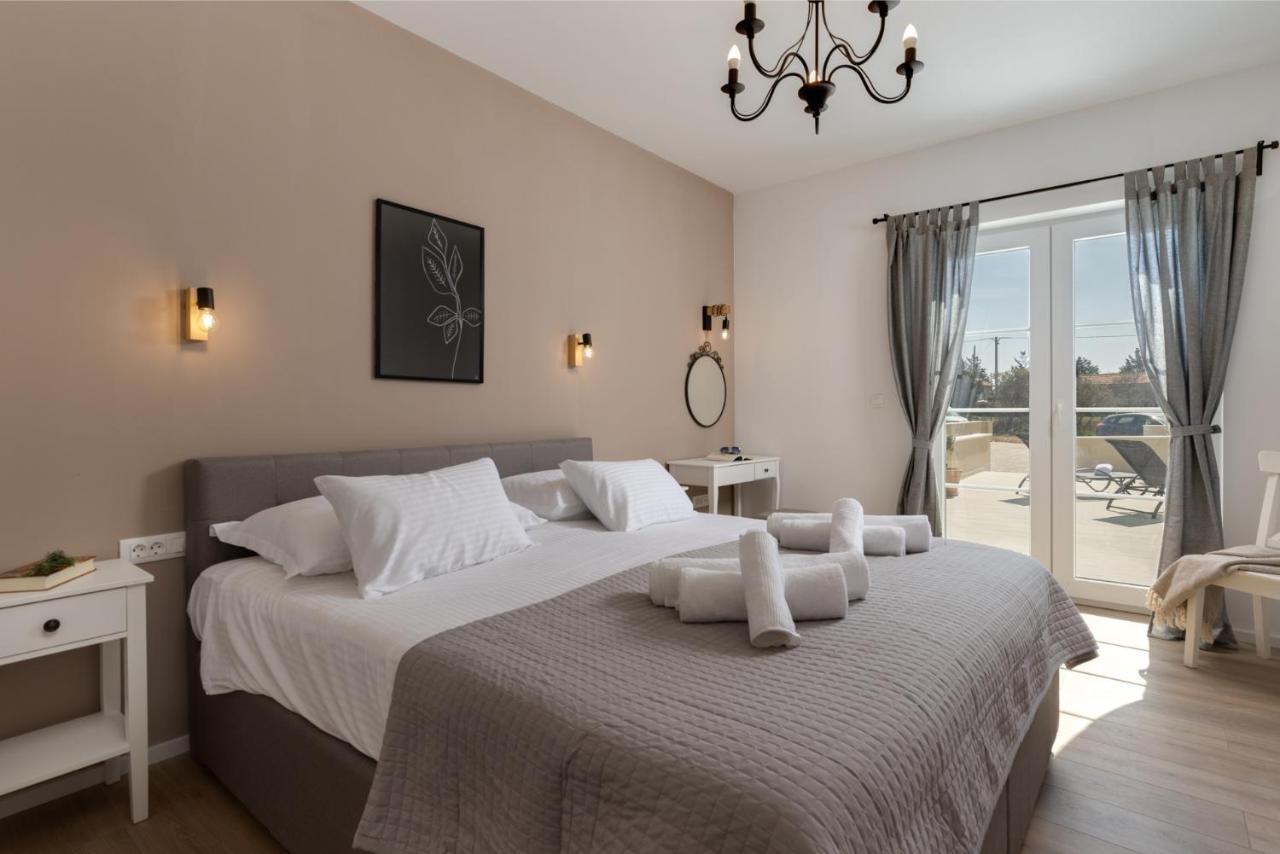 Villa Mediterra Prima Нін Екстер'єр фото